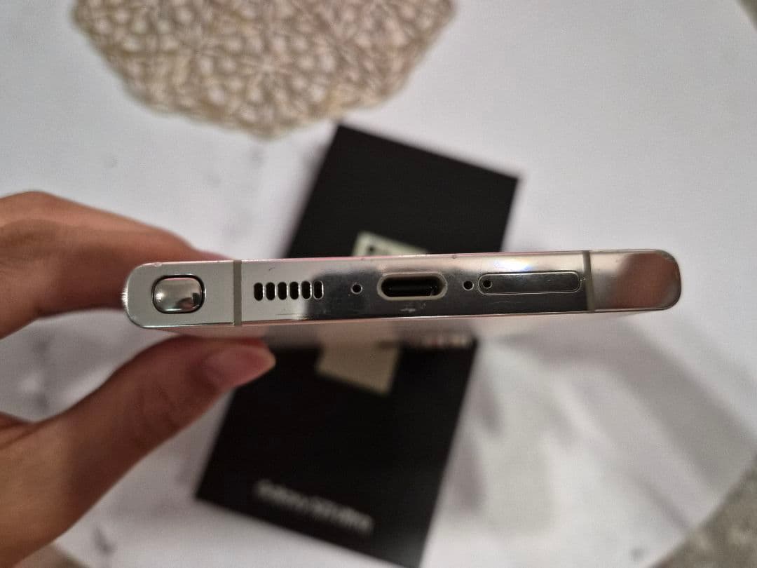 【ししゃも】Galaxy S23 Ultra 256GB／クリーム