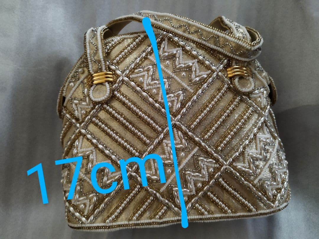 ＬＵＭＹ はしもと皇室御用達　ビーズバック　普段使いに使えそうなお洒落タイプ