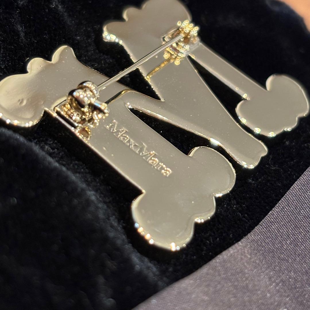 MAX MARA マックスマーラ　ブローチ　M