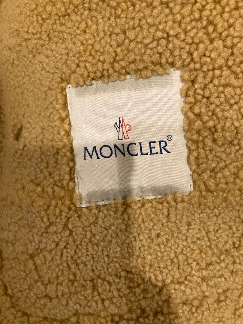 バンビ定価60万円MONCLER モンクレール REALMONT