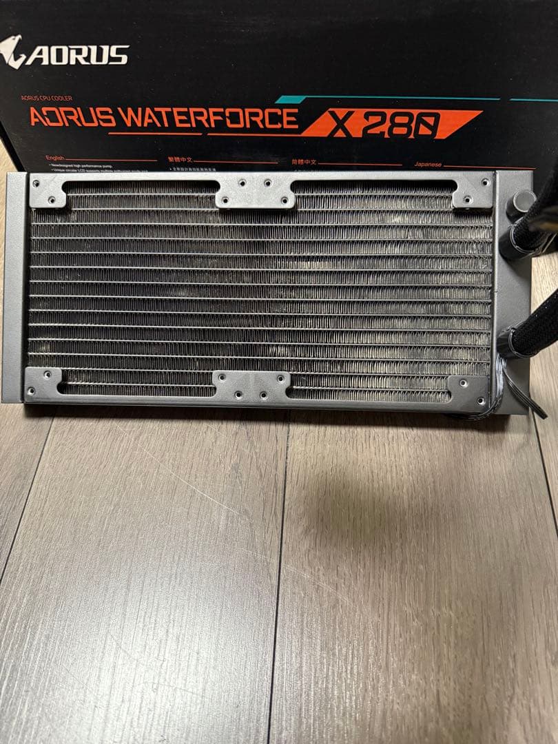AORUS WATERFORCE X 280 簡易水冷　CPUクーラー
