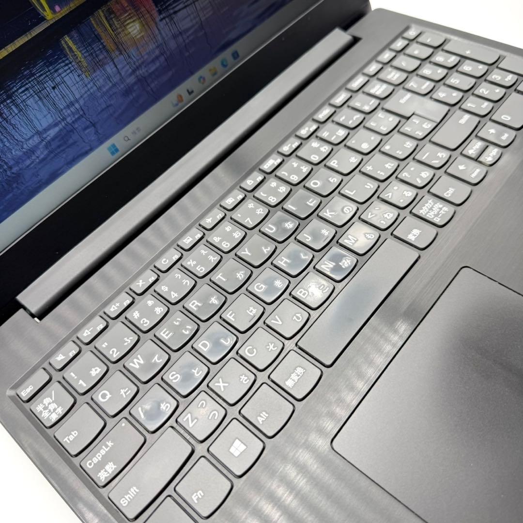 Lenovoノートパソコン 8世代 i7 8GB 新品SSD HDD500 静音