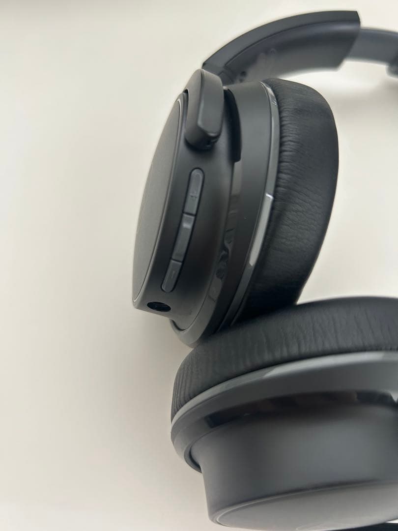 オーディオテクニカのワイヤレスヘッドホン「ATH-S220BT」