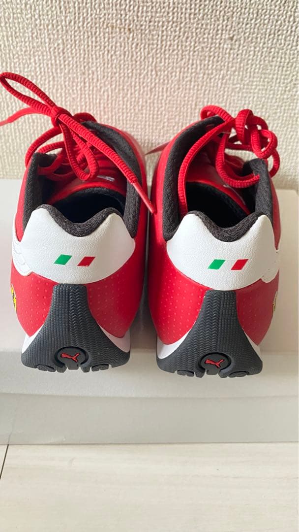 Puma x Ferrariサッカーシューズ フェラーリロゴ付き