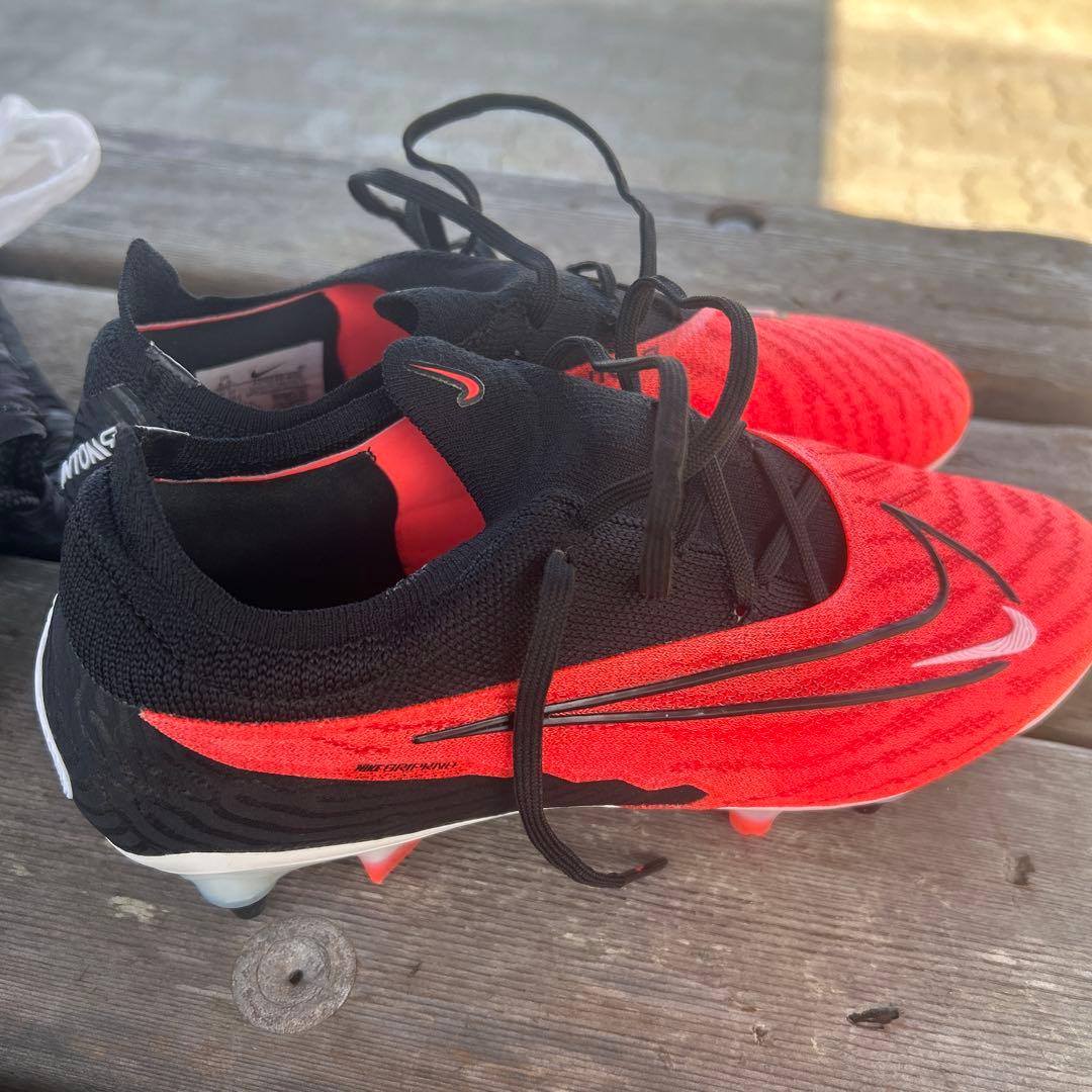 Nike Phantom サッカーシューズ スパイク レッド/ブラック　取替式