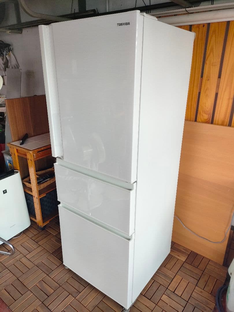 【美品】TOSHIBA 冷蔵庫 2021年式 GR-T33SC (WT)