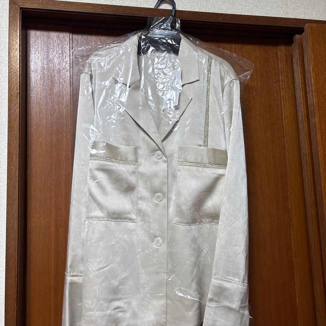 新品未使用anuke アンヌークSatin Tailored Shirts