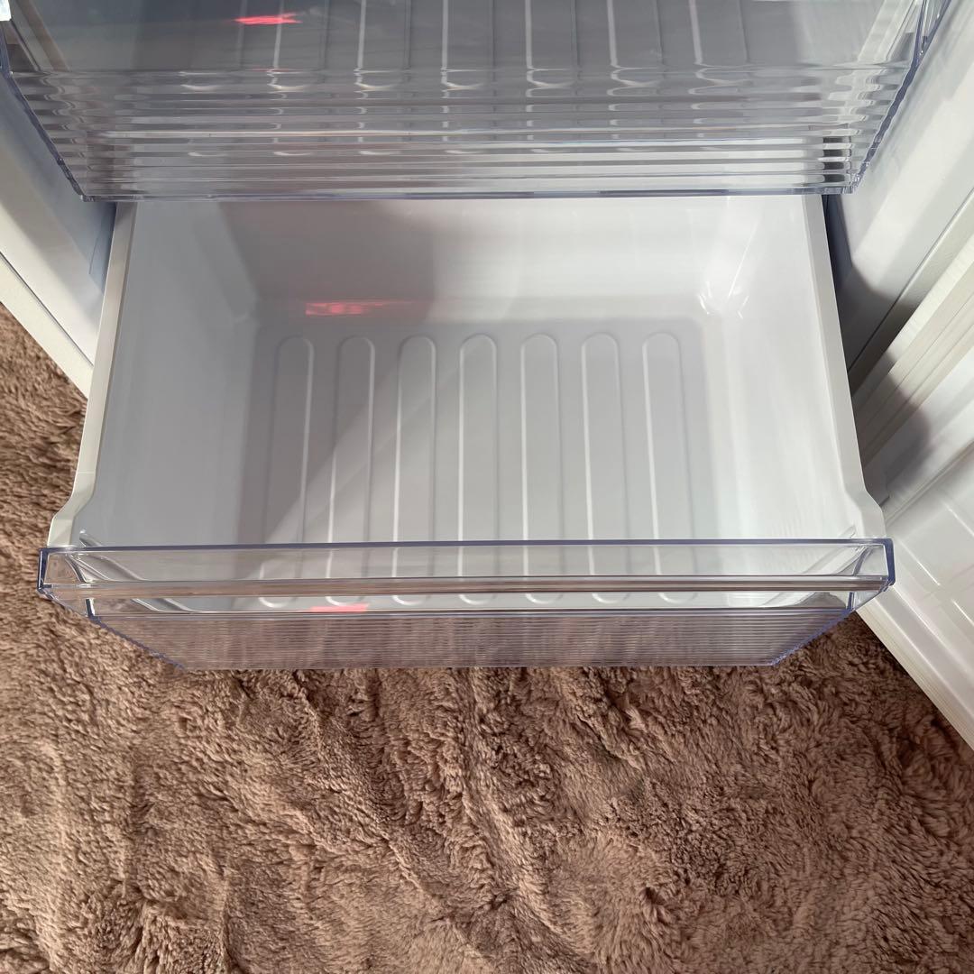 みーちゃん ✨冷蔵庫　シャープ　SJ-PD28J 2023年　ホワイト