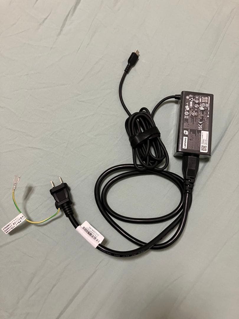 Lenovo IdeaPad Slim Core i5 12世代 グレー