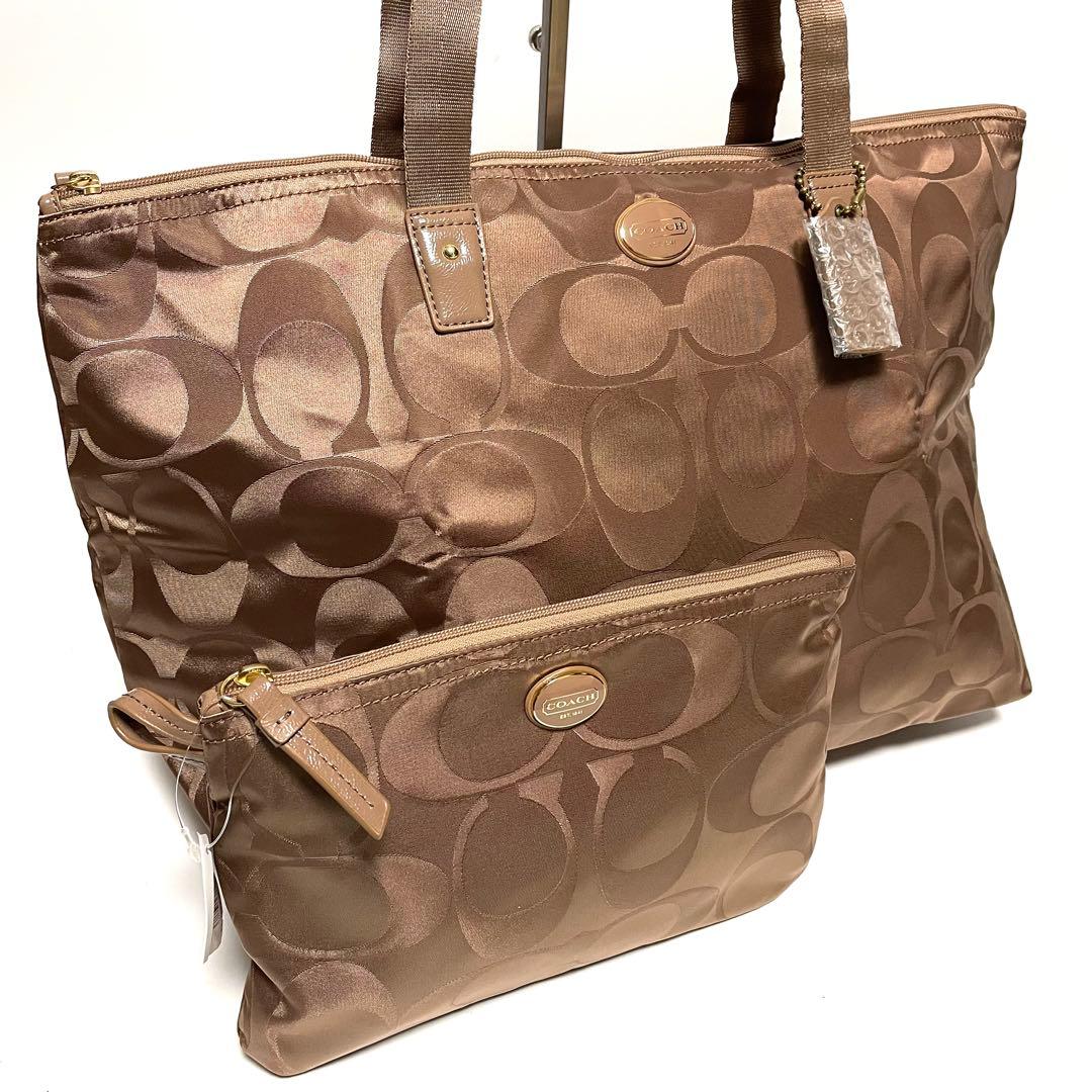✨新品未使用✨COACH 折りたたみエコバッグ トートバッグ ポーチ付き