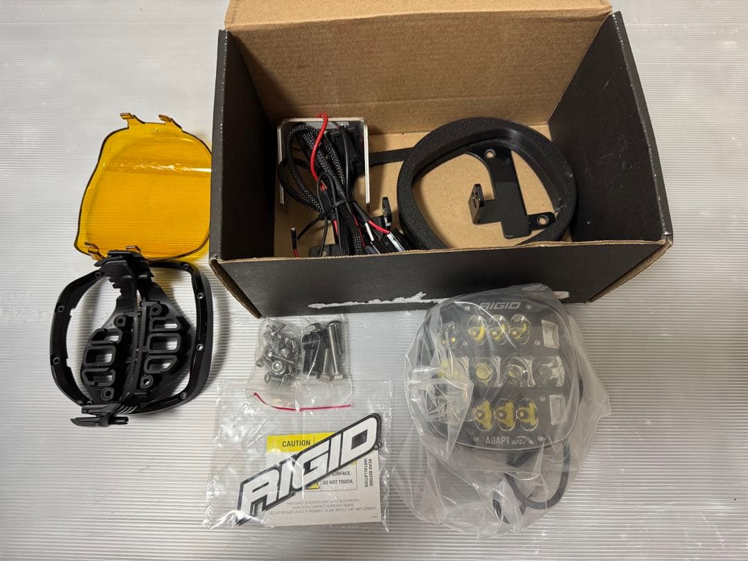 ローライダーSTリジットアダプトLEDヘッドライト　マウントブラケット