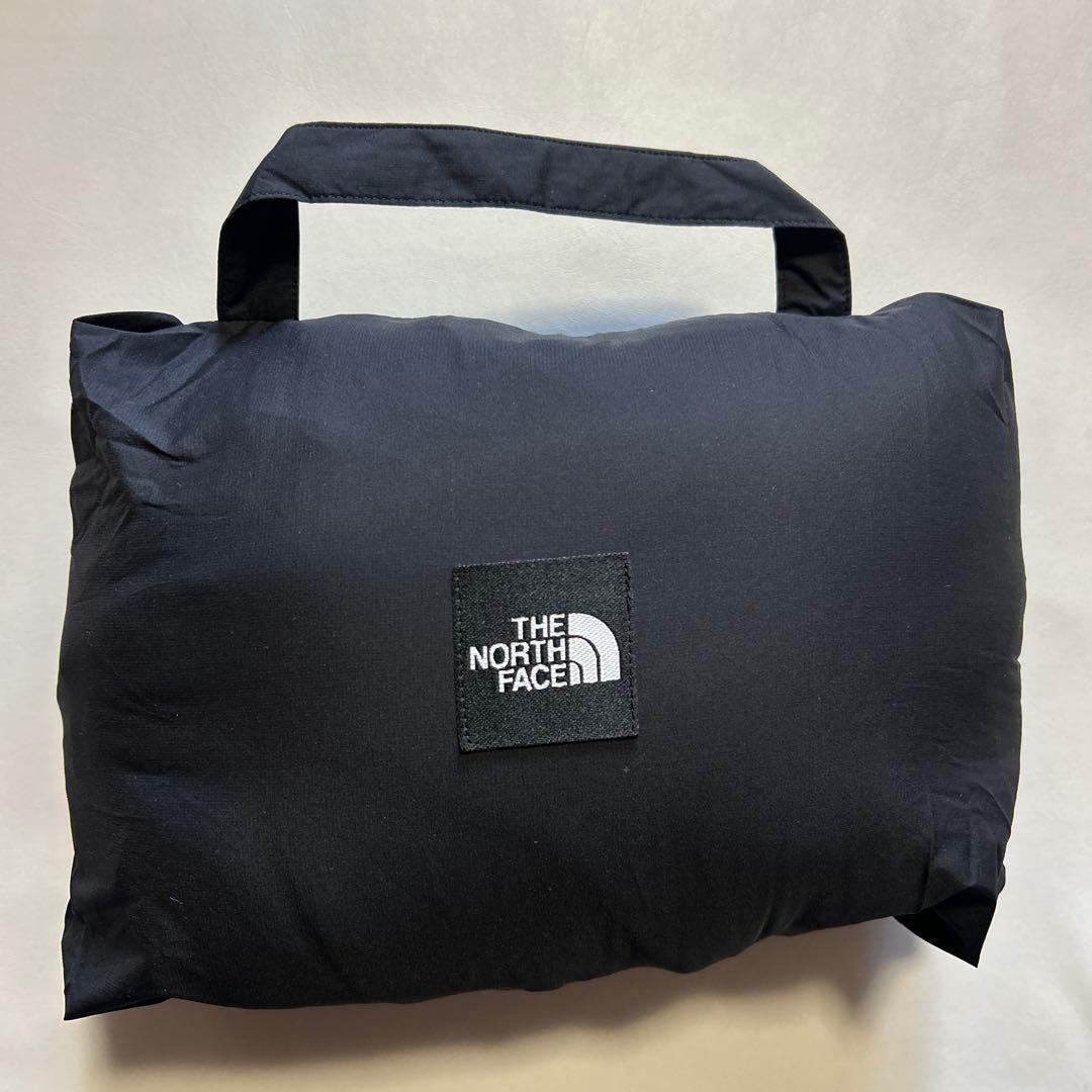 【美品】THE NORTH FACE　防寒ケープ　抱っこ紐　ダウン
