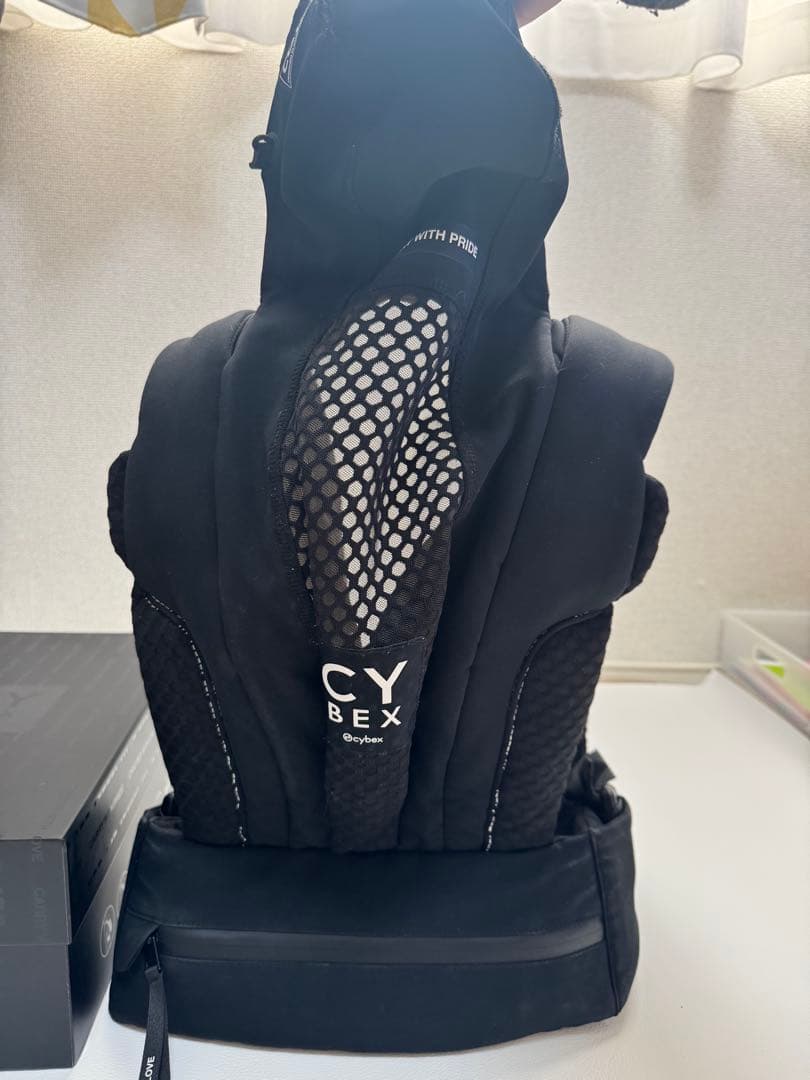 Cybex Coya Carrier ブラック