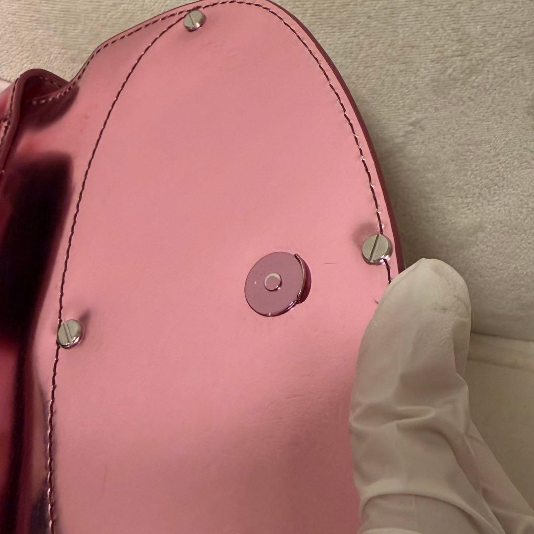 寿*い様 ディーゼル　カウレザーショルダーバッグ　ピンク　メタリック