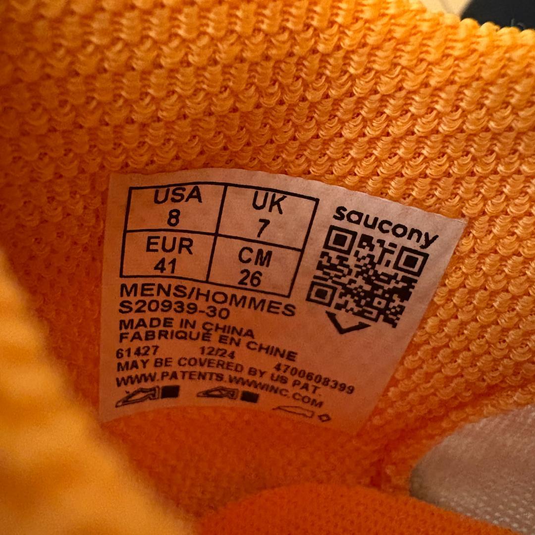 【美品】サッカニー　エンドルフィン　プロ4　26.0cm