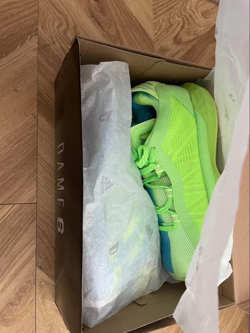 12/30値下げしました！【新品・未使用 ・箱付】デイム6 アディダス バッシュ