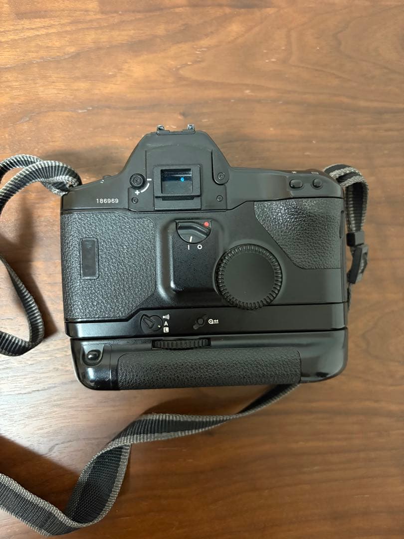 Canon EOS 1N デジタルフィルム一眼カメラ バッテリーグリップ付き