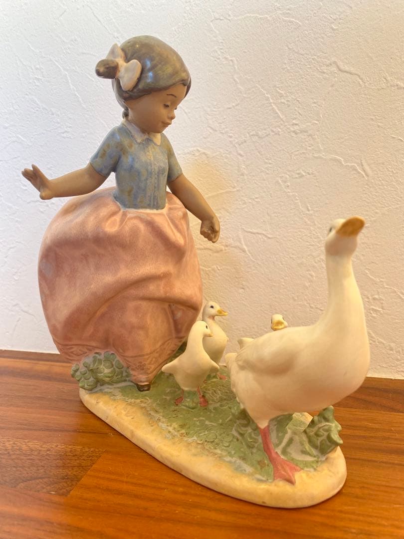 レア　リヤドロ No.2306 HURRY NOW 陶器人形　フィギュリン