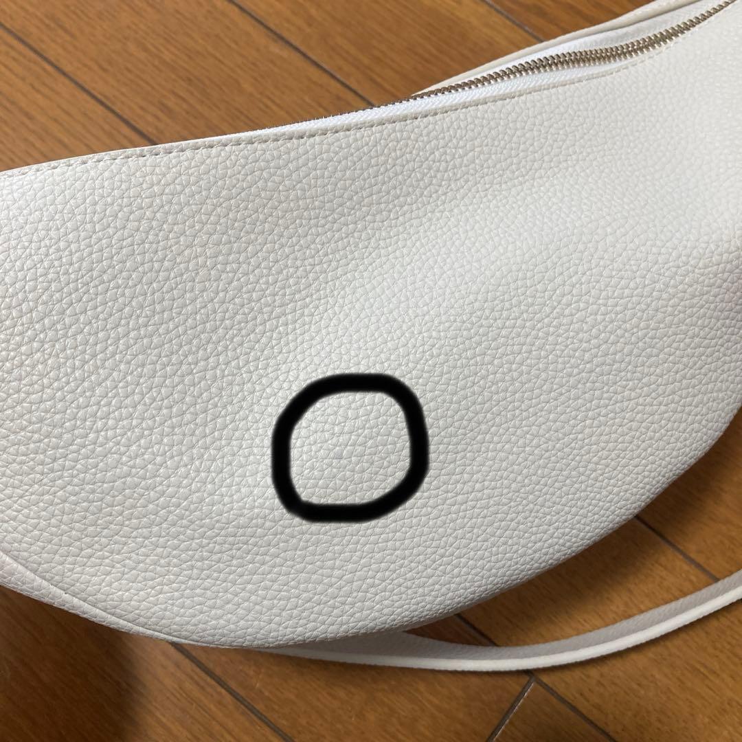 RIVE DROITE(リヴドロワ) 【上品デザイン】カーブボディバッグ