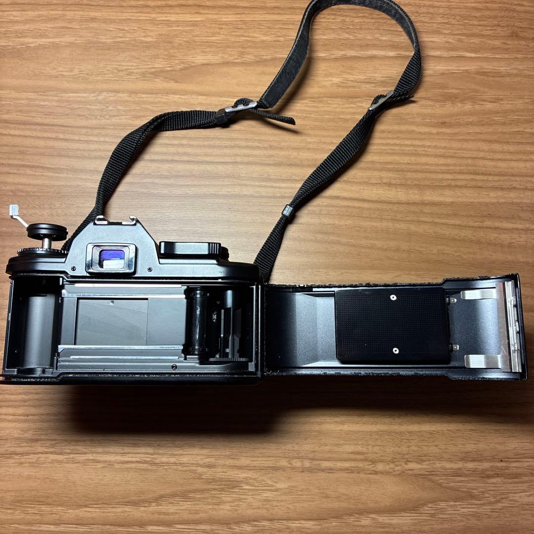 Nikon EM 一眼レフ　フィルムカメラ