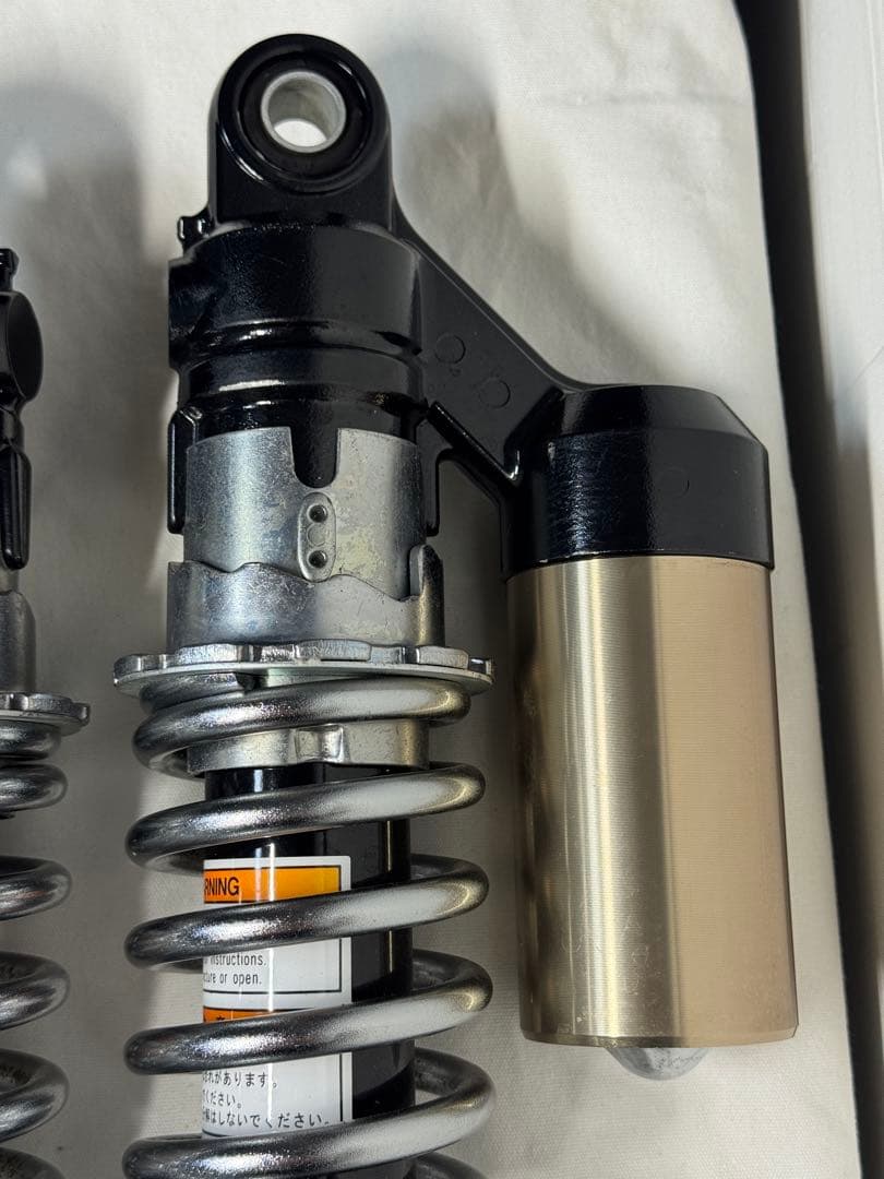 ゼファーχ ファイナルエディション 純正サスペンション 3,200km外し