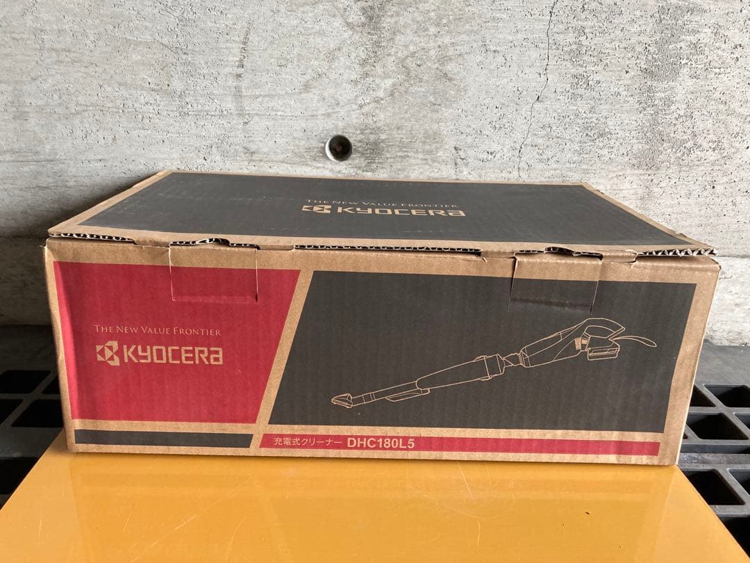 KYOCERA 充電式クリーナー DHC180L5