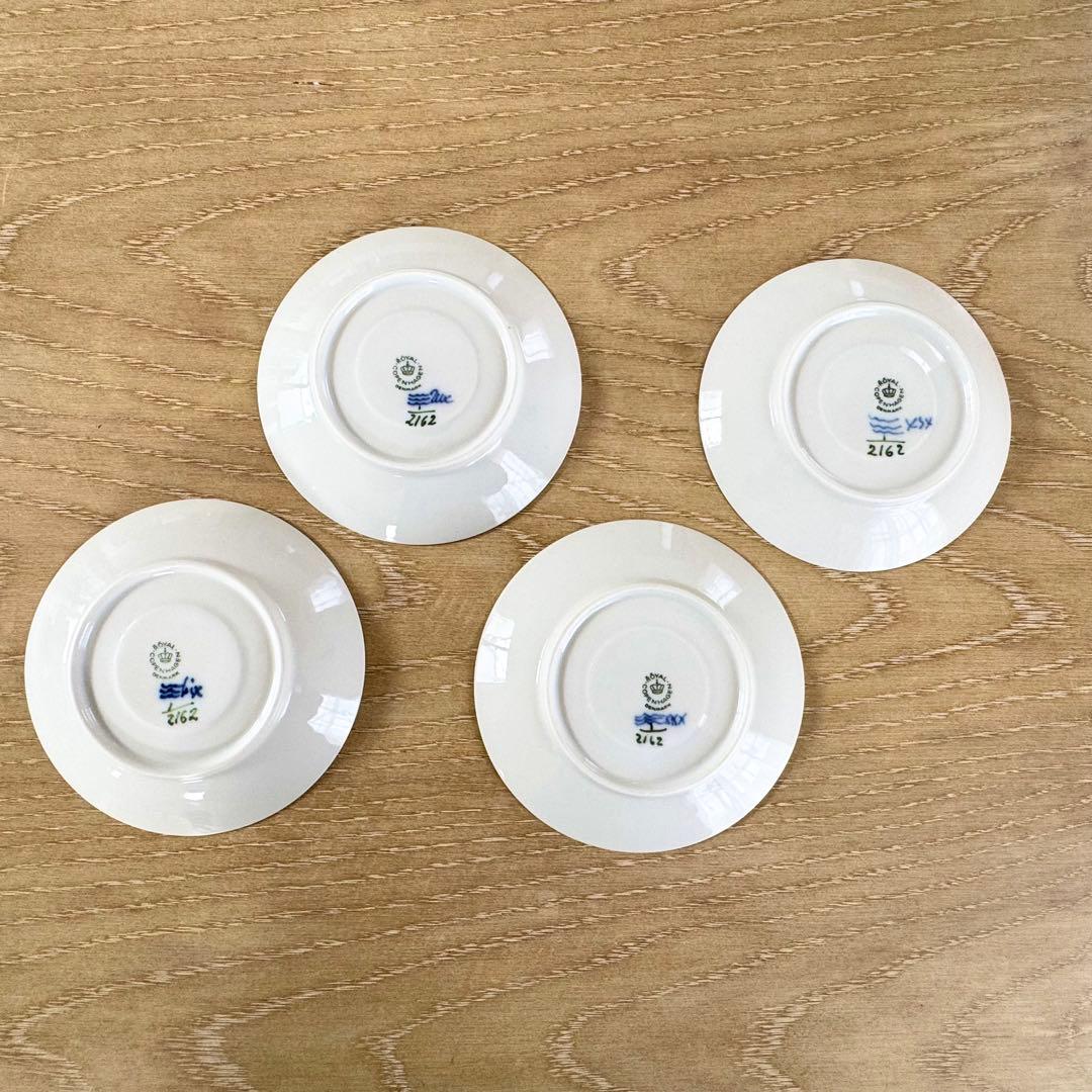 ロイヤルコペンハーゲン　カップ&ソーサー、シュガーポット&クリーマーセット