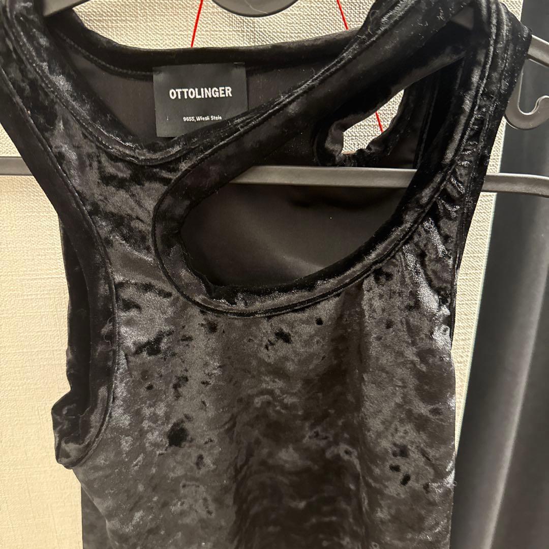 OTTOLINGER 黒 ベルベット キャミソール
