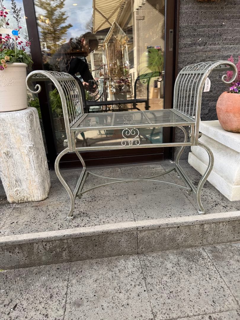 アイアン製ガーデンベンチ シルバー　スタンド　アンティーク調