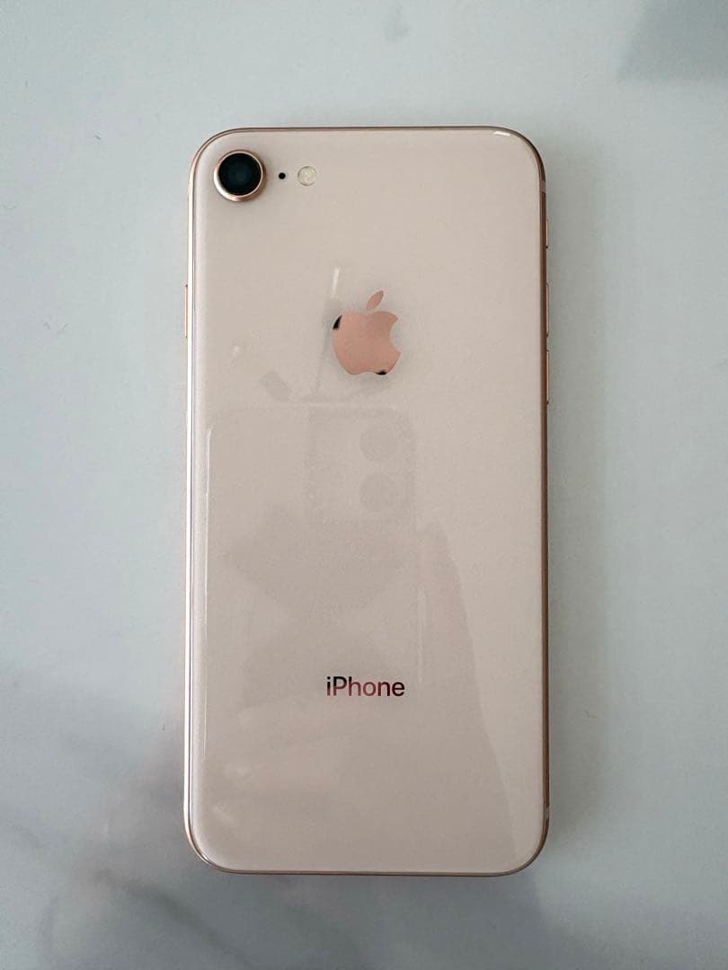 【極美品】Apple iPhone8 本体　ピンクゴールド　64KB