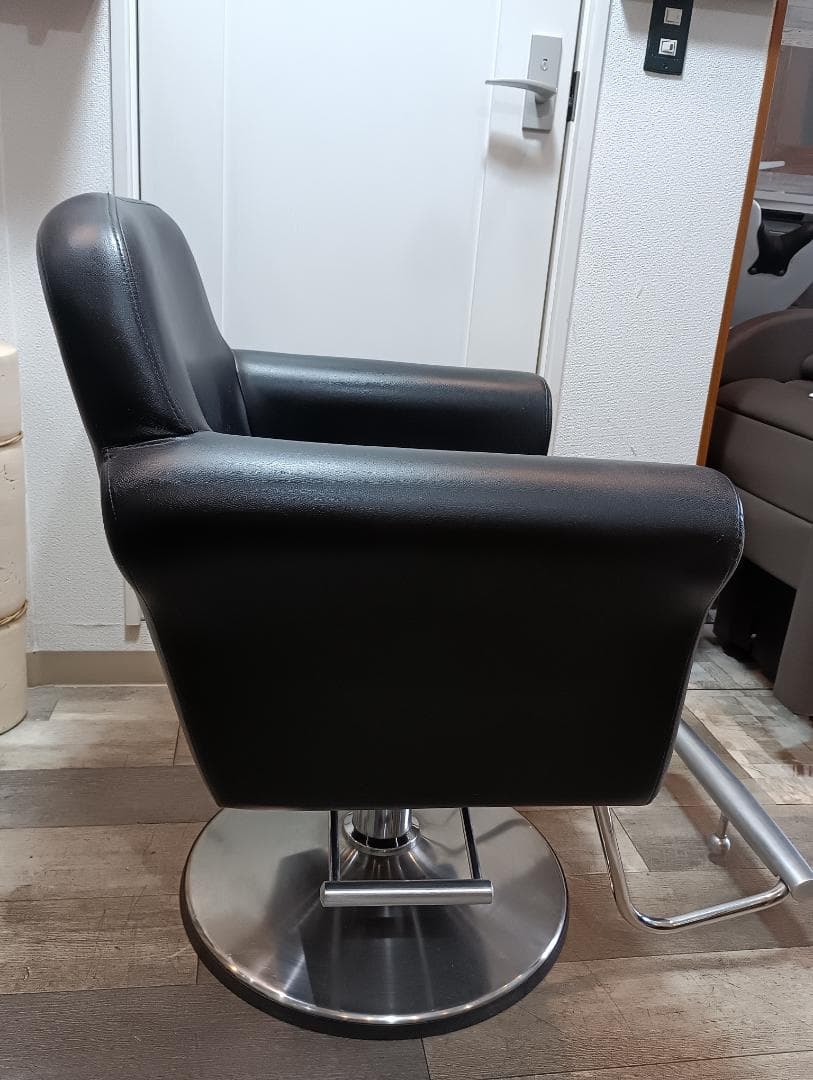 タカラベルモントスタイリングチェア①