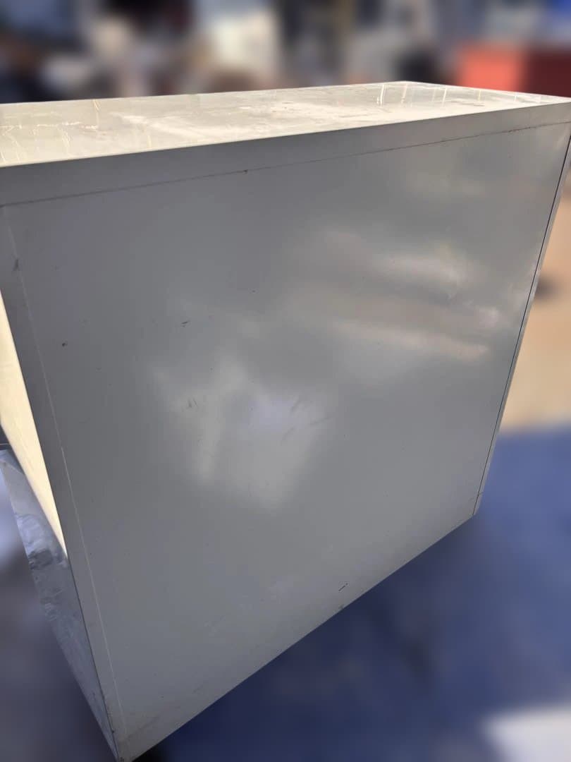 埼玉県取引限定 グレー オフィスロッカー 9個ロッカー. 鍵付き