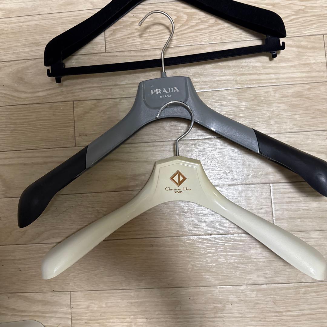 ハイブランド ハンガー GUCCI ラグジュアリー ブランド