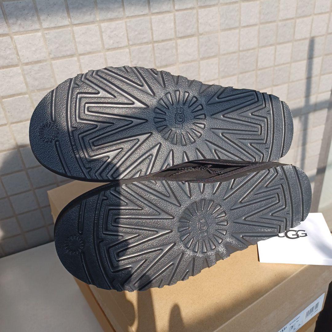 ポ*ん様 UGG ブラック ムートンブーツ サイズ7