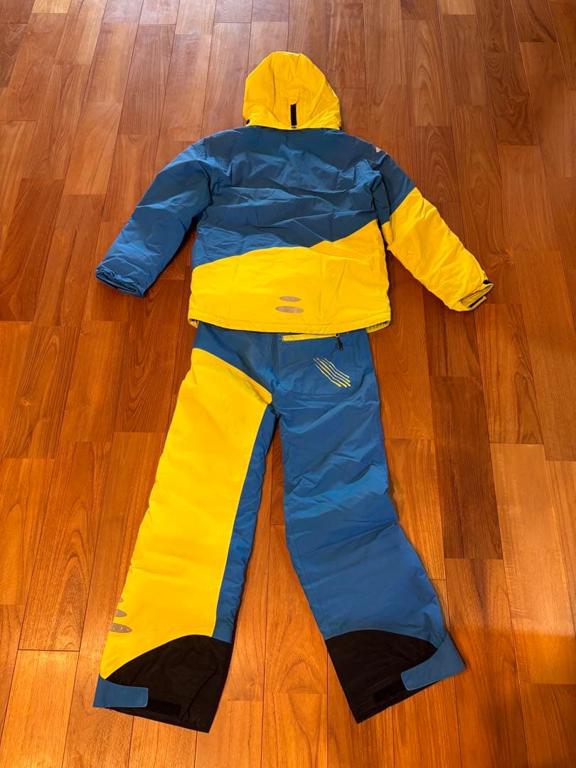 ISBJÖRN イスビョン　子ども　スキーウェア　146/152 セットアップ