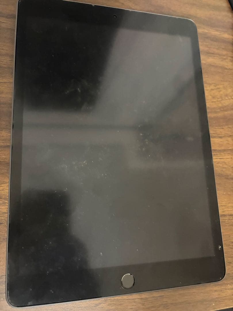 iPad (第7世代) スペースグレー 128GB