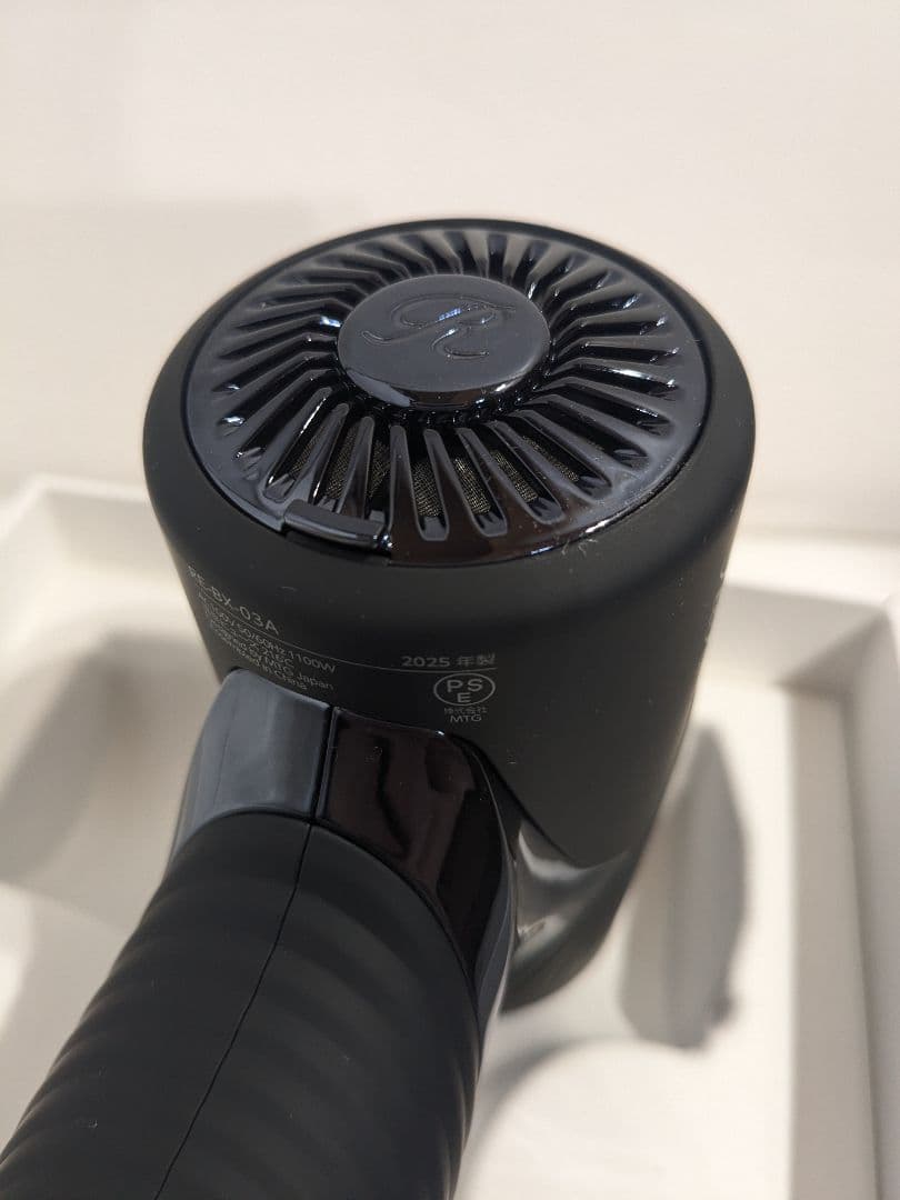 極美品　リファ　ReFa リファビューテック ドライヤー SE　RE-BX-03