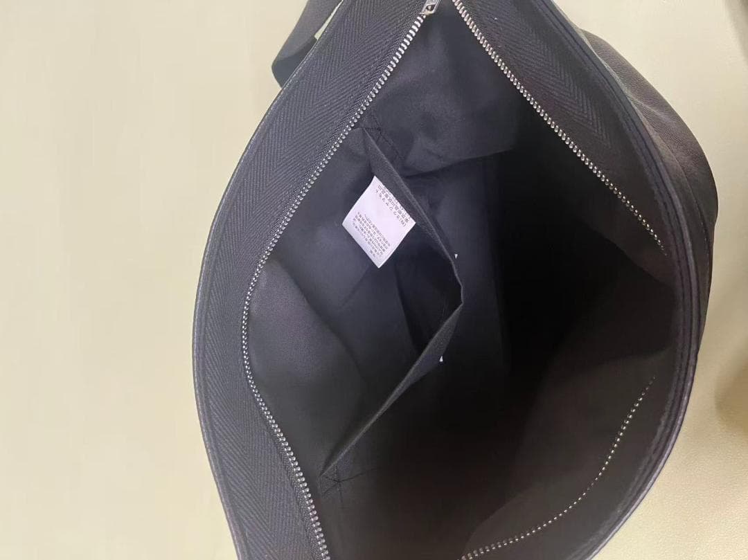 ヨウジヤマモト NOVELTY LEATHER CROSSBODY