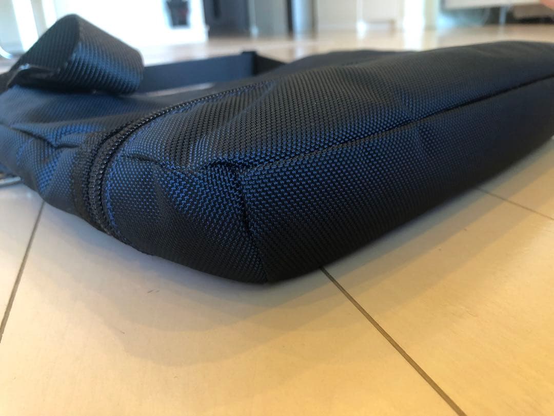 TUMI ショルダーバッグ トゥミ