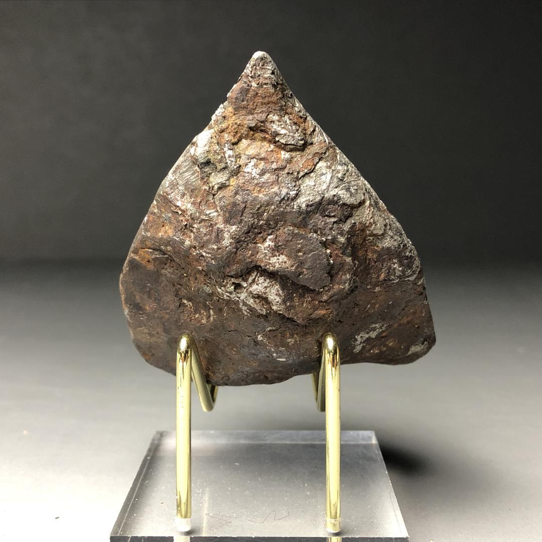 アルタイ隕石 鉄隕石　外皮付き隕石　エンドカット　原石　重さ約553ｇ