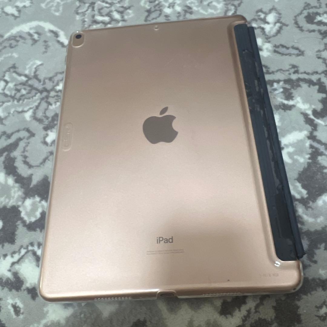 iPad air 第3世代 wifi Apple 純正 キーボードケース付き