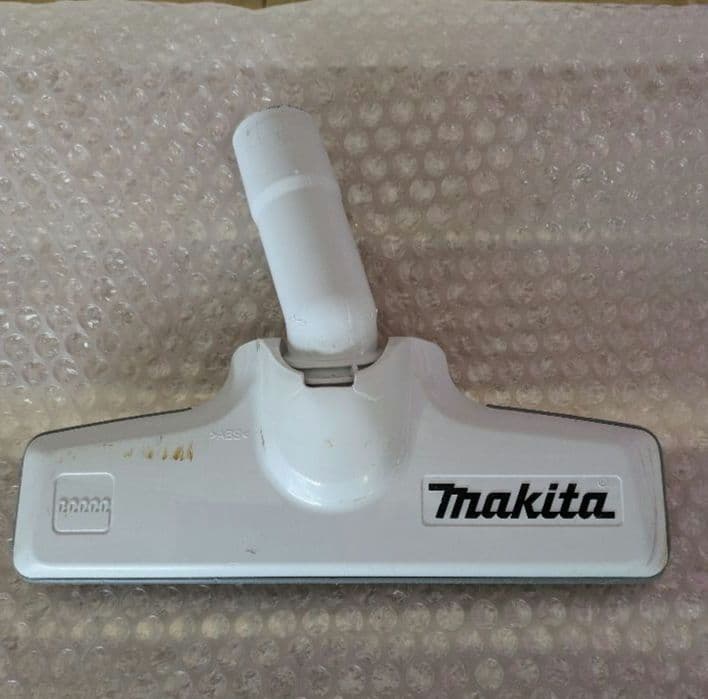 Makita マキタ 充電式クリーナー CL182FD