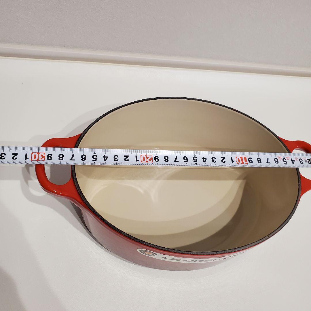 ルクルーゼ ココット ロンド オーバル 23cm 両手鍋 レッド 美品