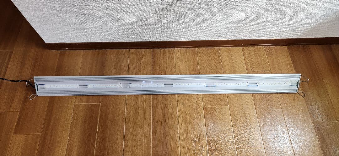 【引取り歓迎】アクロ TRIANGLE LED 1200