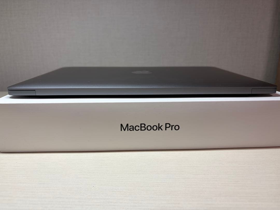 MacBook Pro 13インチ 2019 メモリ16GB/512GB