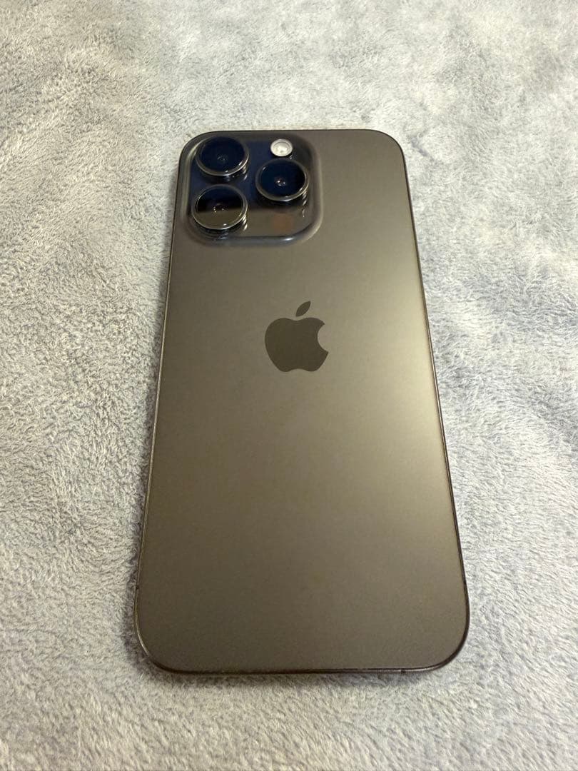 メル)Apple iPhone 15 Pro 128GBブラックチタニウム