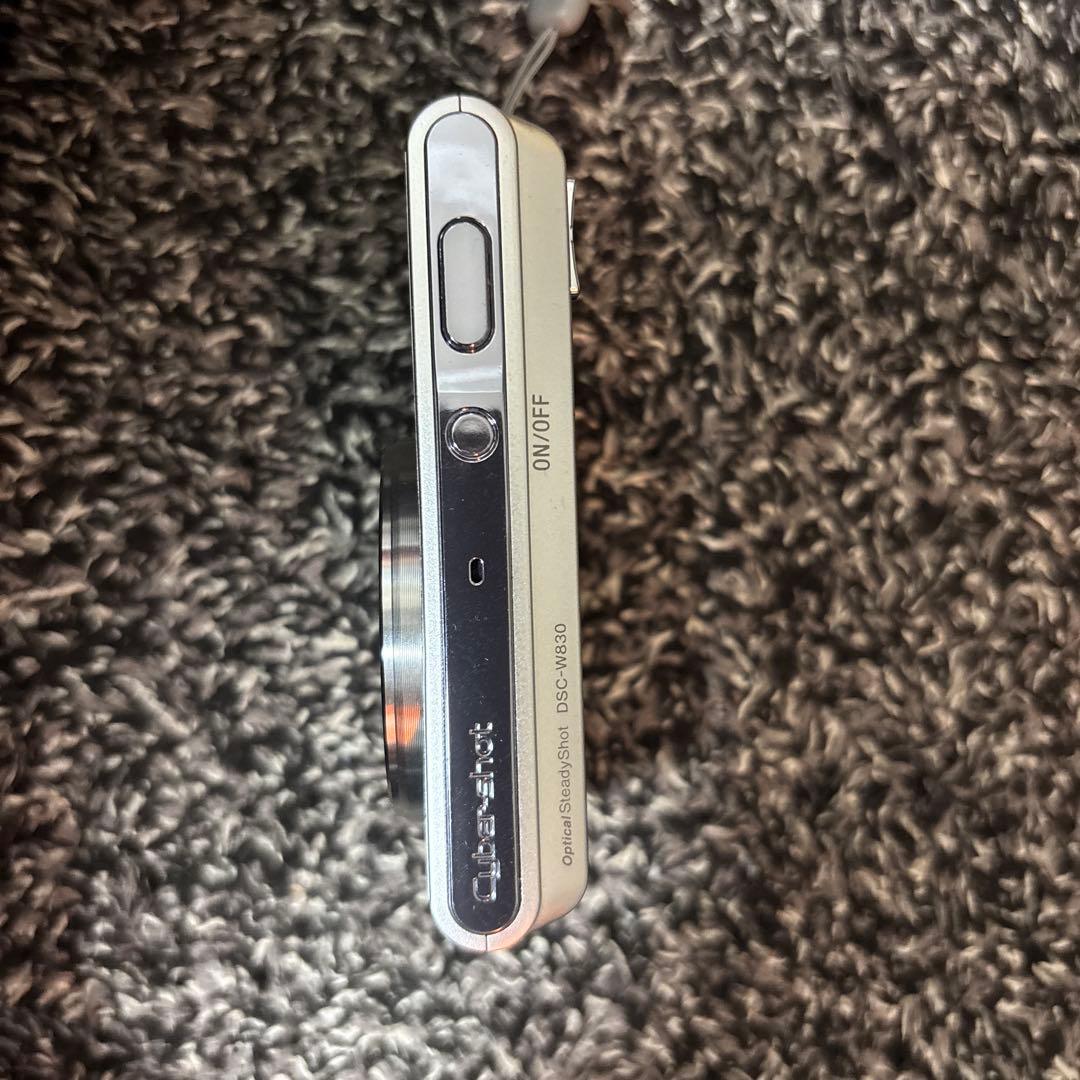 ソニー DSCW830 デジカメ