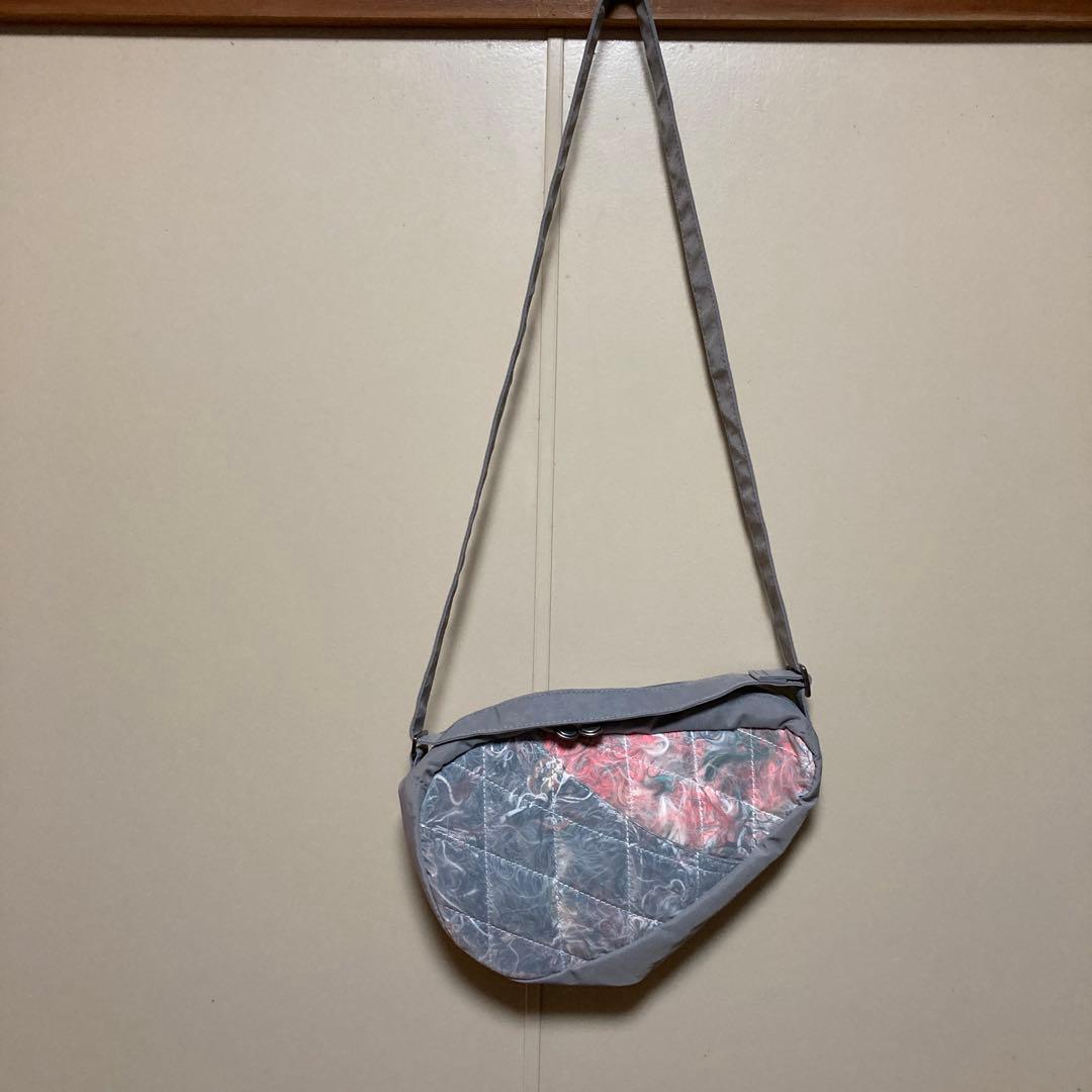 「新品未使用」HEALTHY BACK BAG sling 容量:3.5L