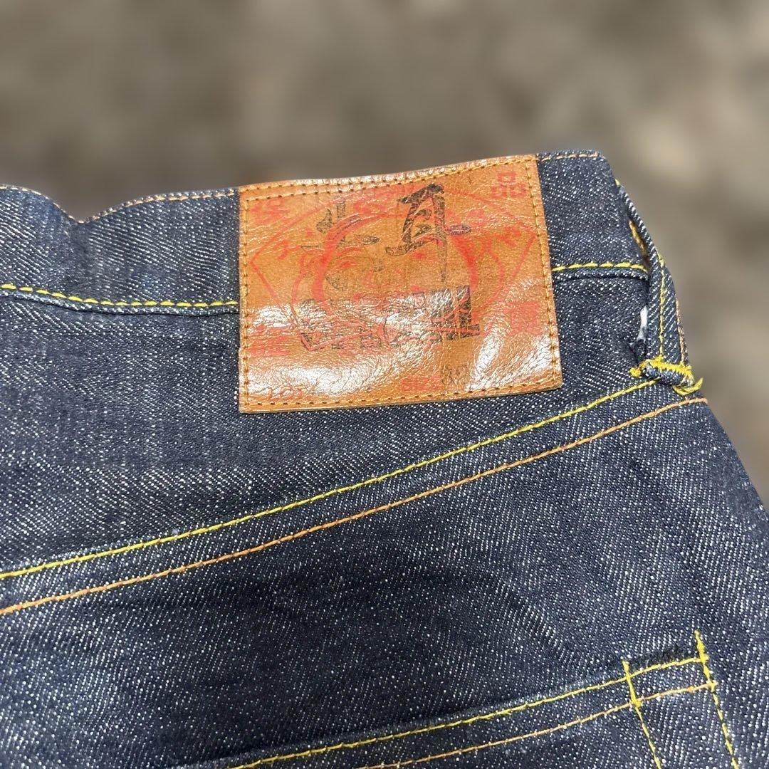 売*り様 美品　エヴィス　ストレートデニム バックポケットデザイン