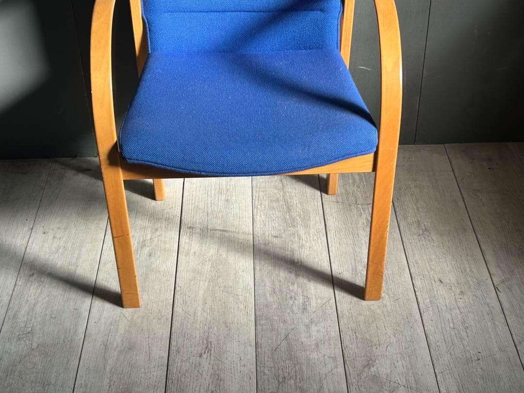 ③ マグヌスオルセン　デンマーク　MAGNUS OLESEN アームチェア　GG